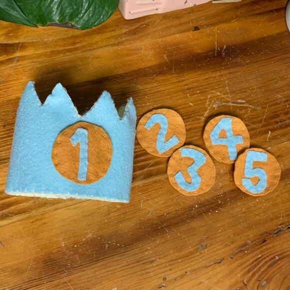 Handmade Sewn Felt Baby Kid Birthday Crown for 1-5 Years - Picture 2 of 4